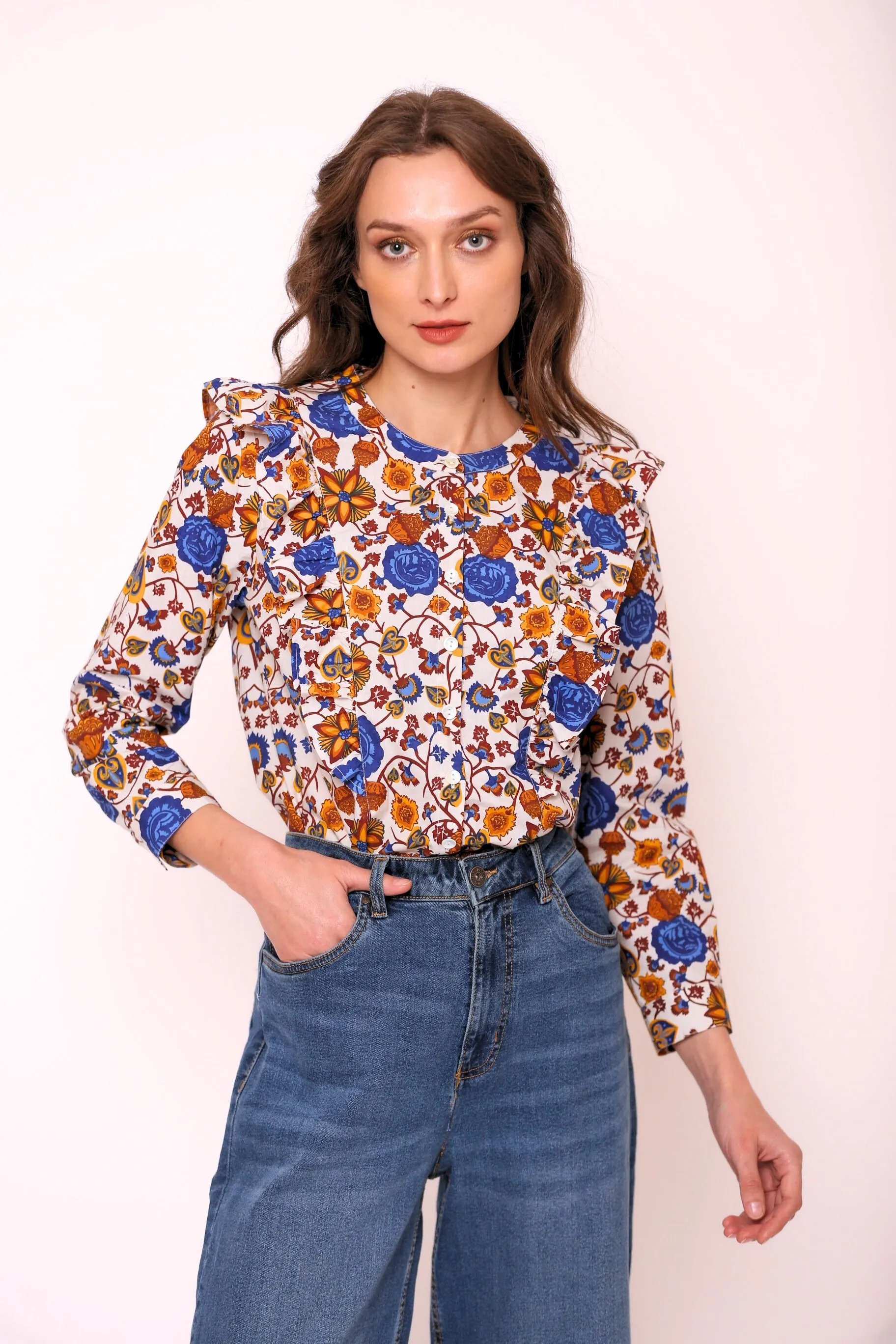 1686 Johanna top