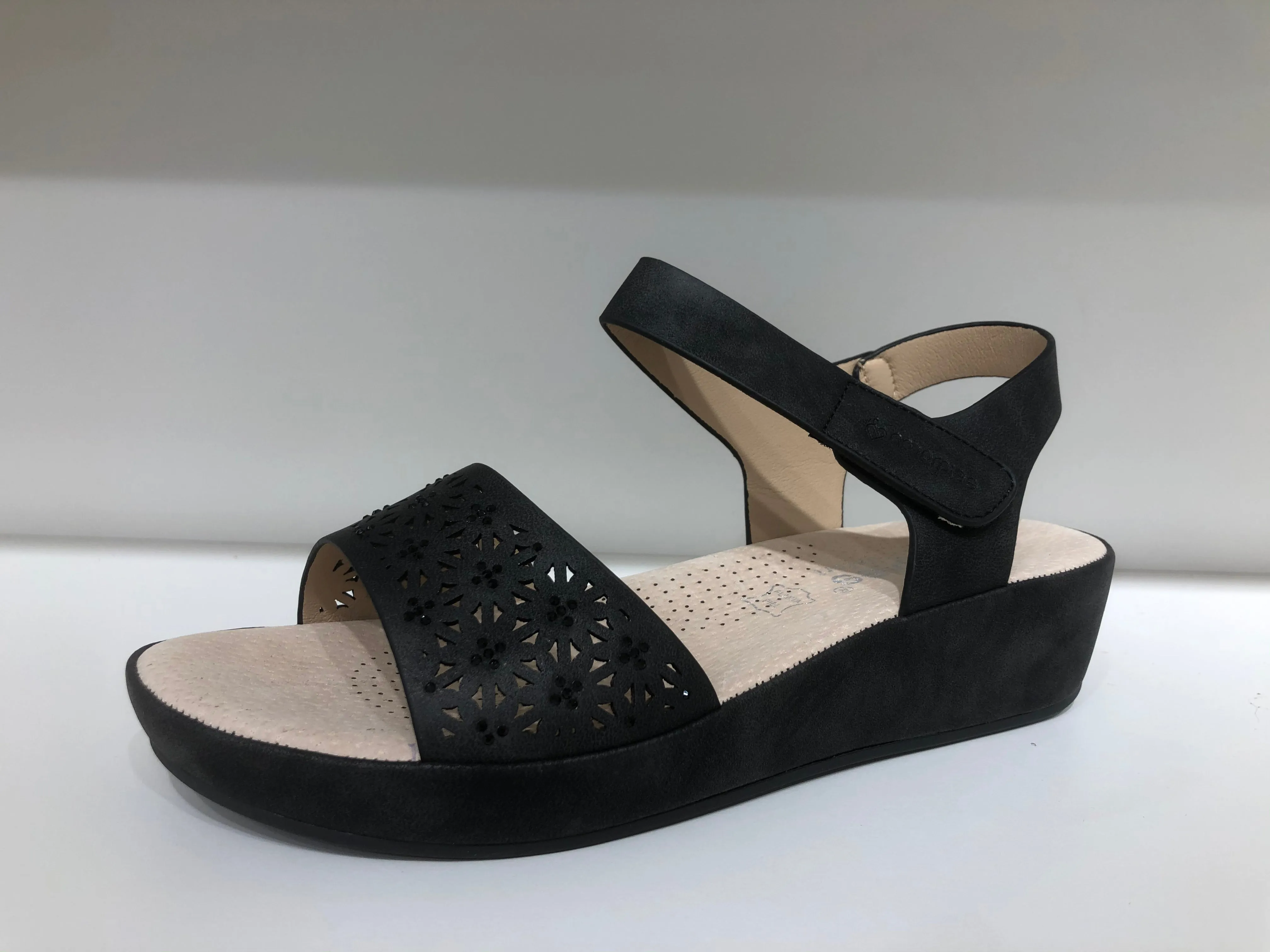 ABZ23588 BLACK