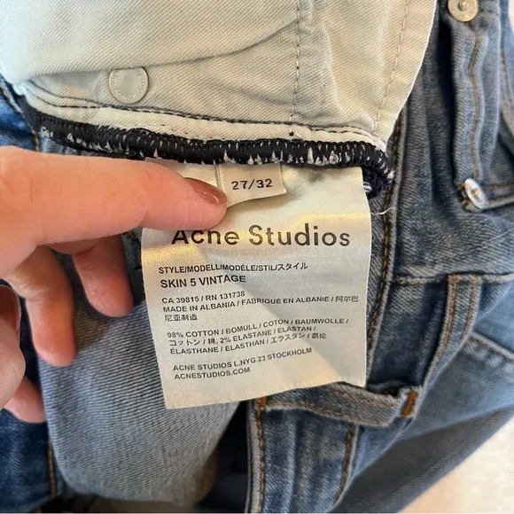 Acne Studios Women’s Lightwash Skin 5 Vintage Jeans Size 27/32