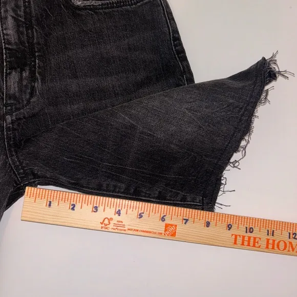Anthropologie Pilcro women black bermuda hi rise jean shorts raw hem size 26 NWT