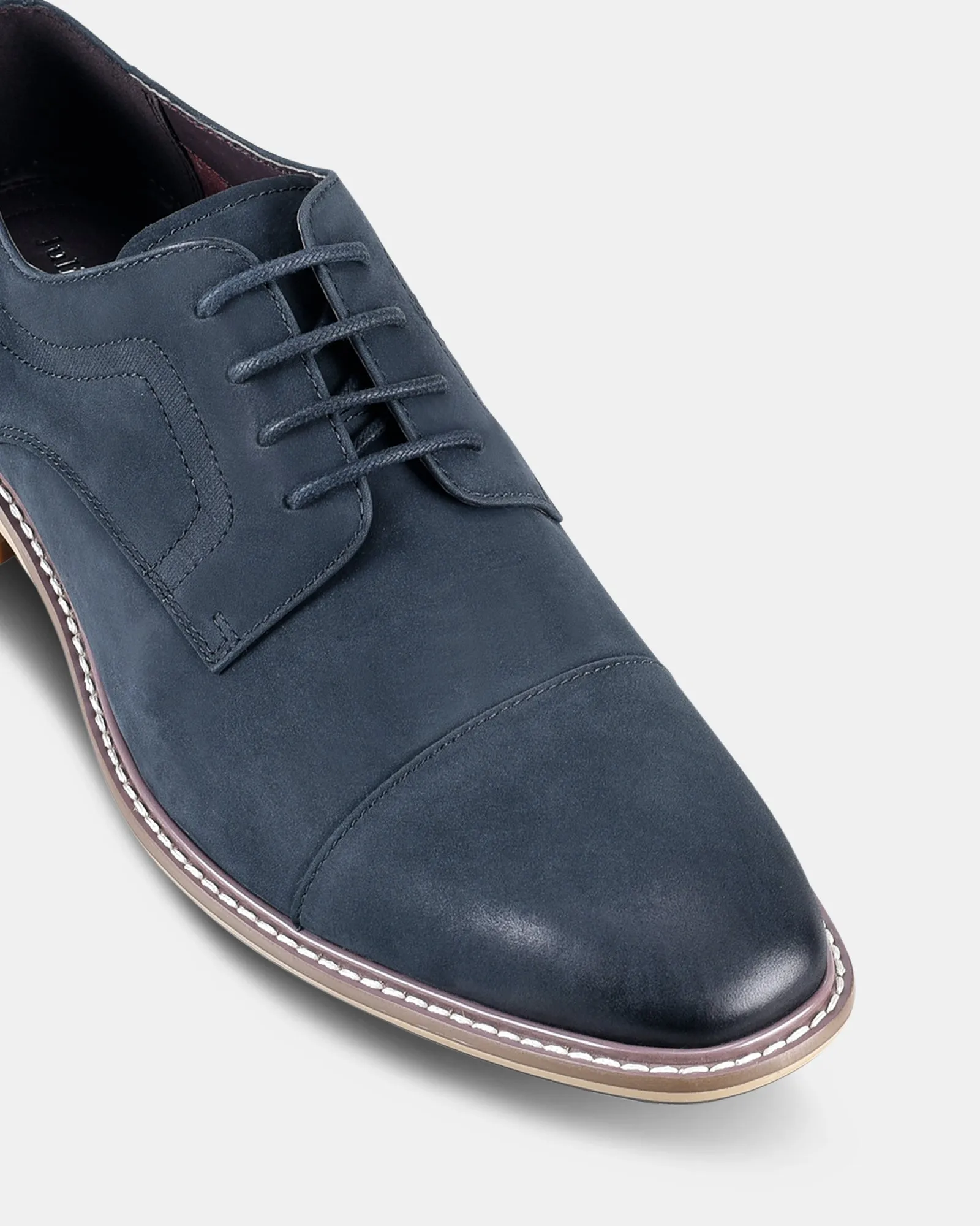 Badge Navy Nubuck
