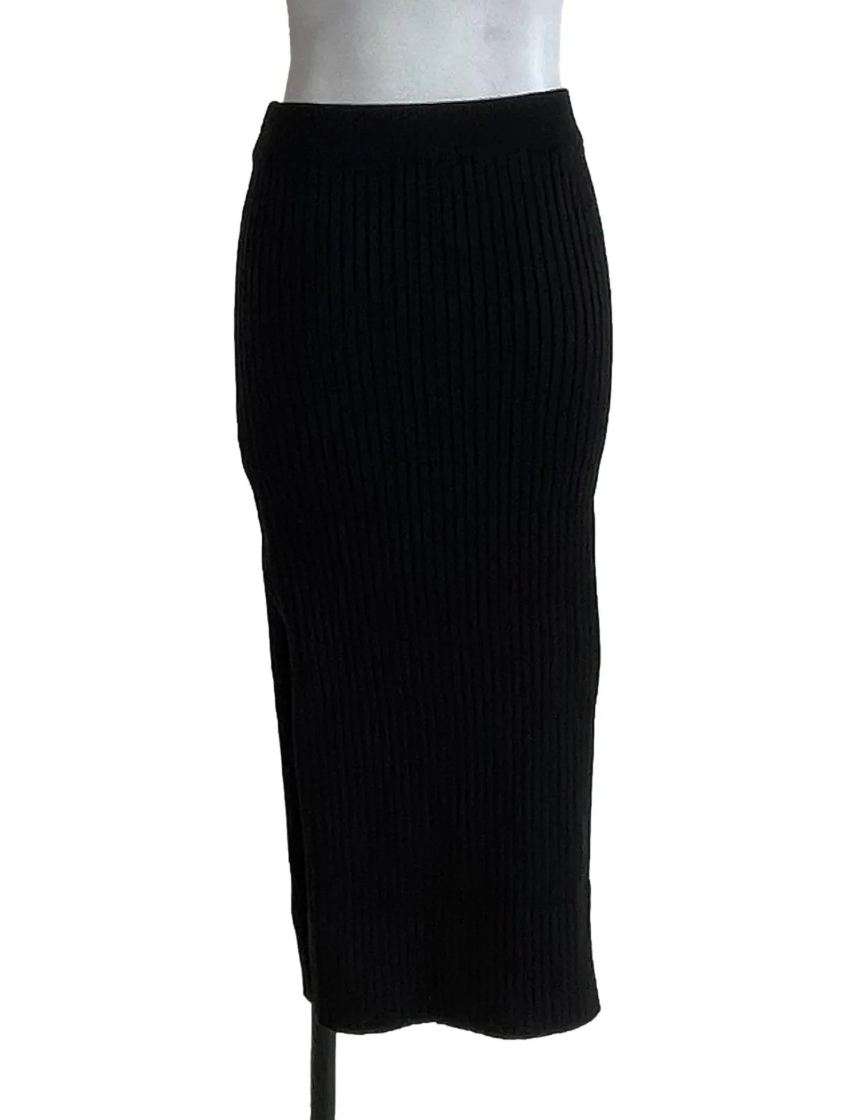 Black Ribbed Tube Skirt With Side Slit