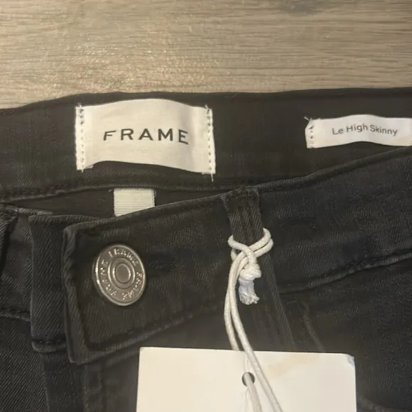 BNWT! FRAME Women's LeHigh Skinny High Rise Black Jeans Size 31
