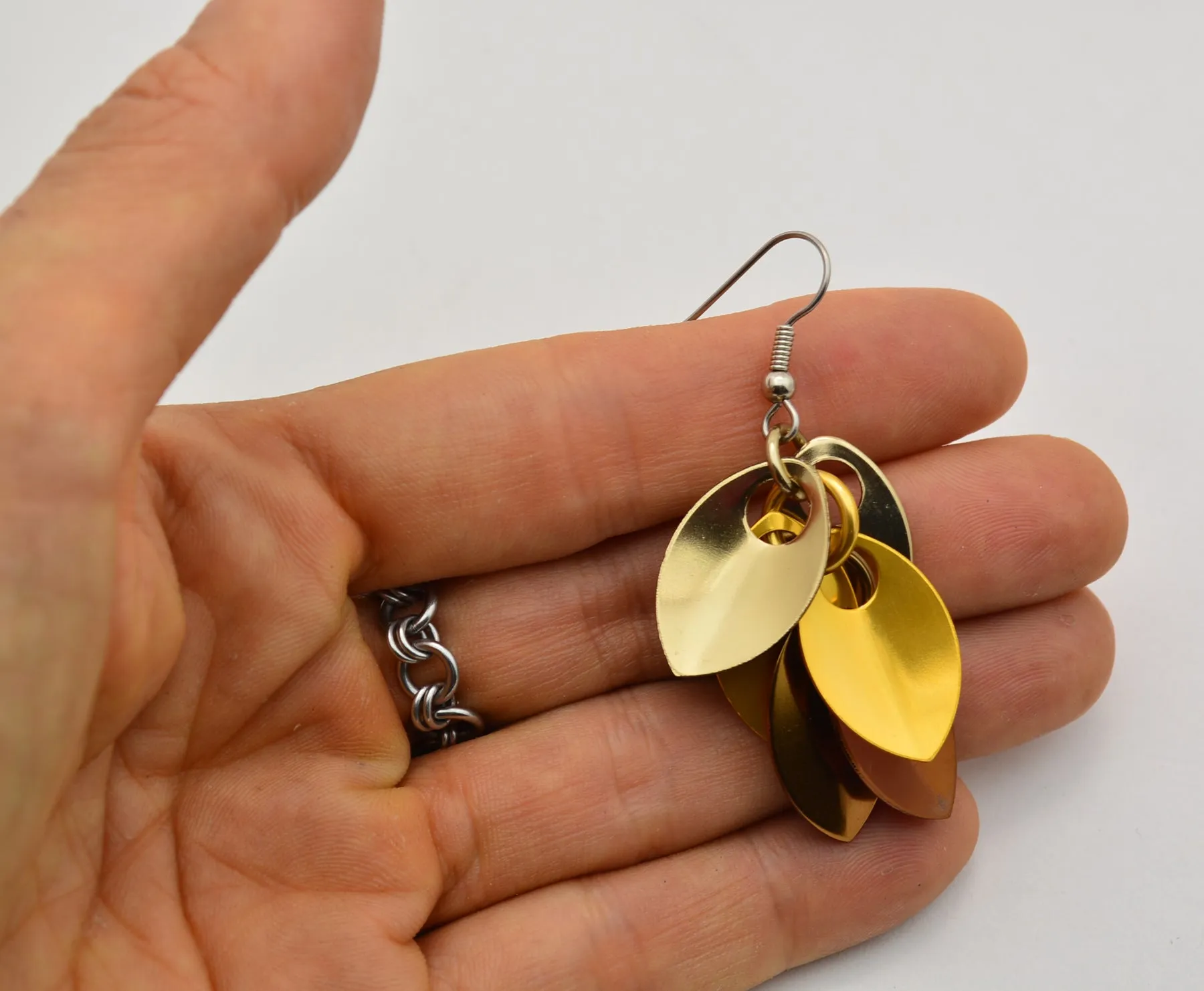 Cascading Leaves Short Earrings - Golden Browns