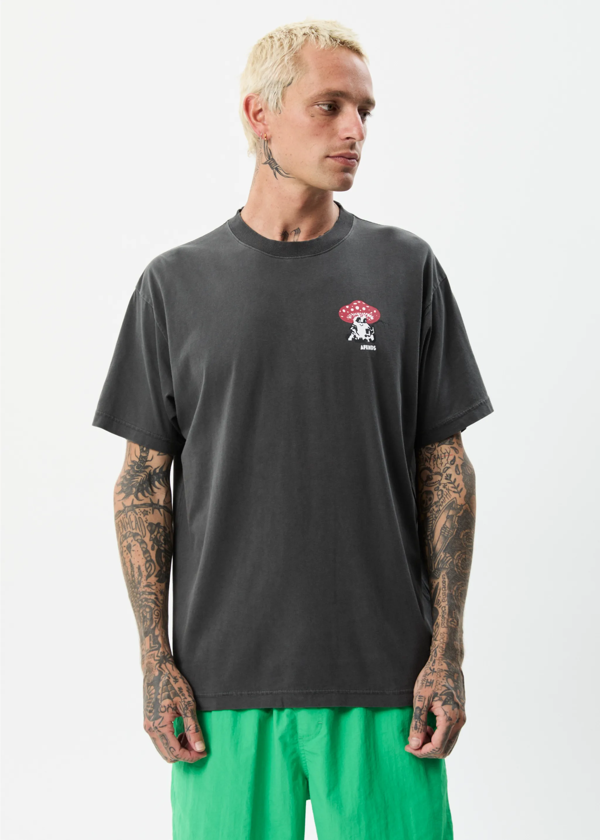 Caught In The Wild - Recycled Regular Graphic T-Shirt - Stone Black
