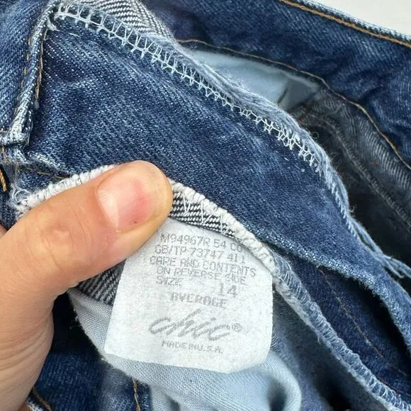 Chic Vintage 80's Medium Wash High Rise Mom Jeans Size 6/8 (tag size 14)