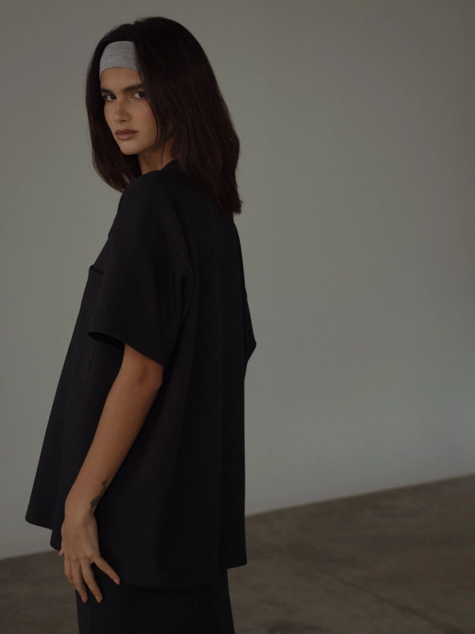 COTTON POCKET T-SHIRT - BLACK