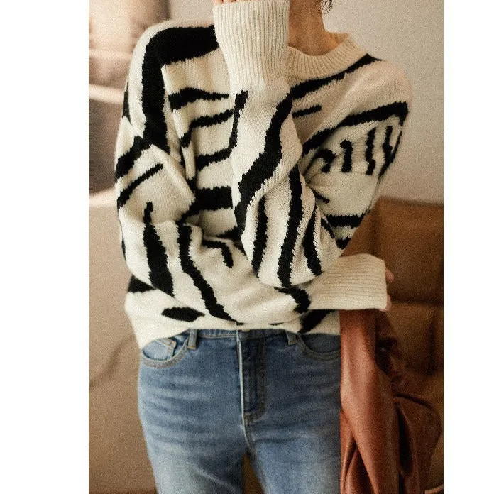 Cozy Loose-Fit Crew Neck Sweater