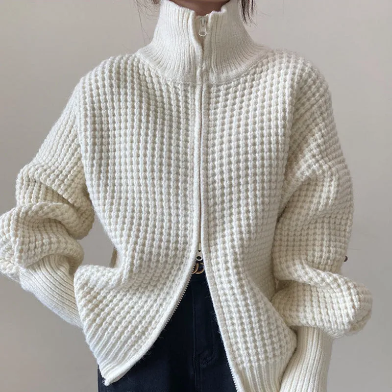 Cozy Turtleneck Sweater for Autumn | Lilienne