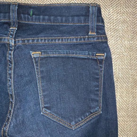 EUC J Brand Starless Skinny Jeans Size 25.