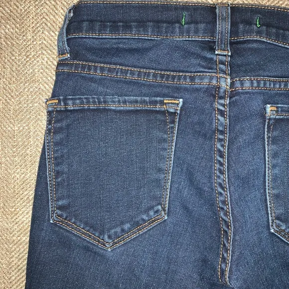EUC J Brand Starless Skinny Jeans Size 25.
