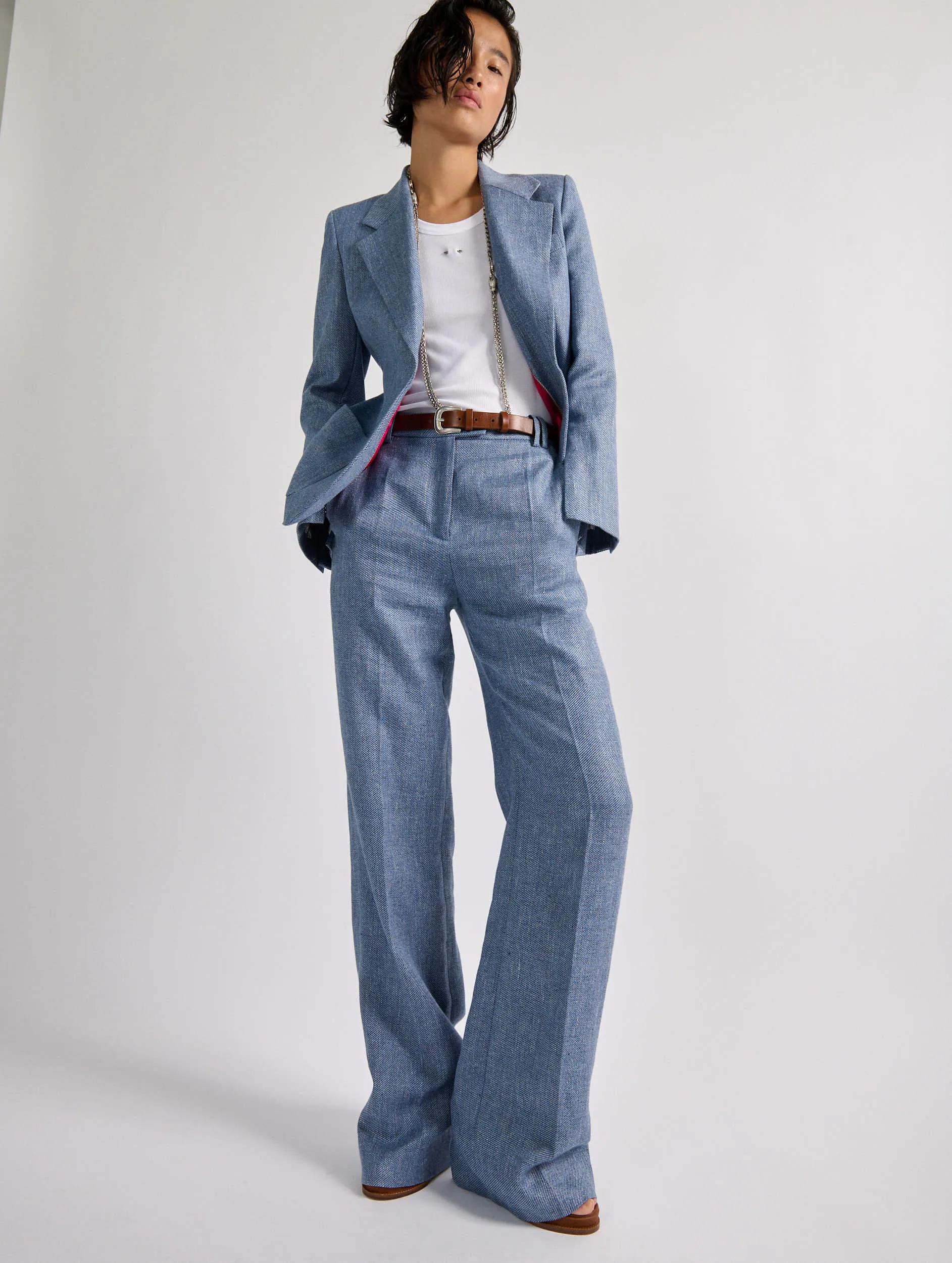 Fitted jacket in blue linen and cotton