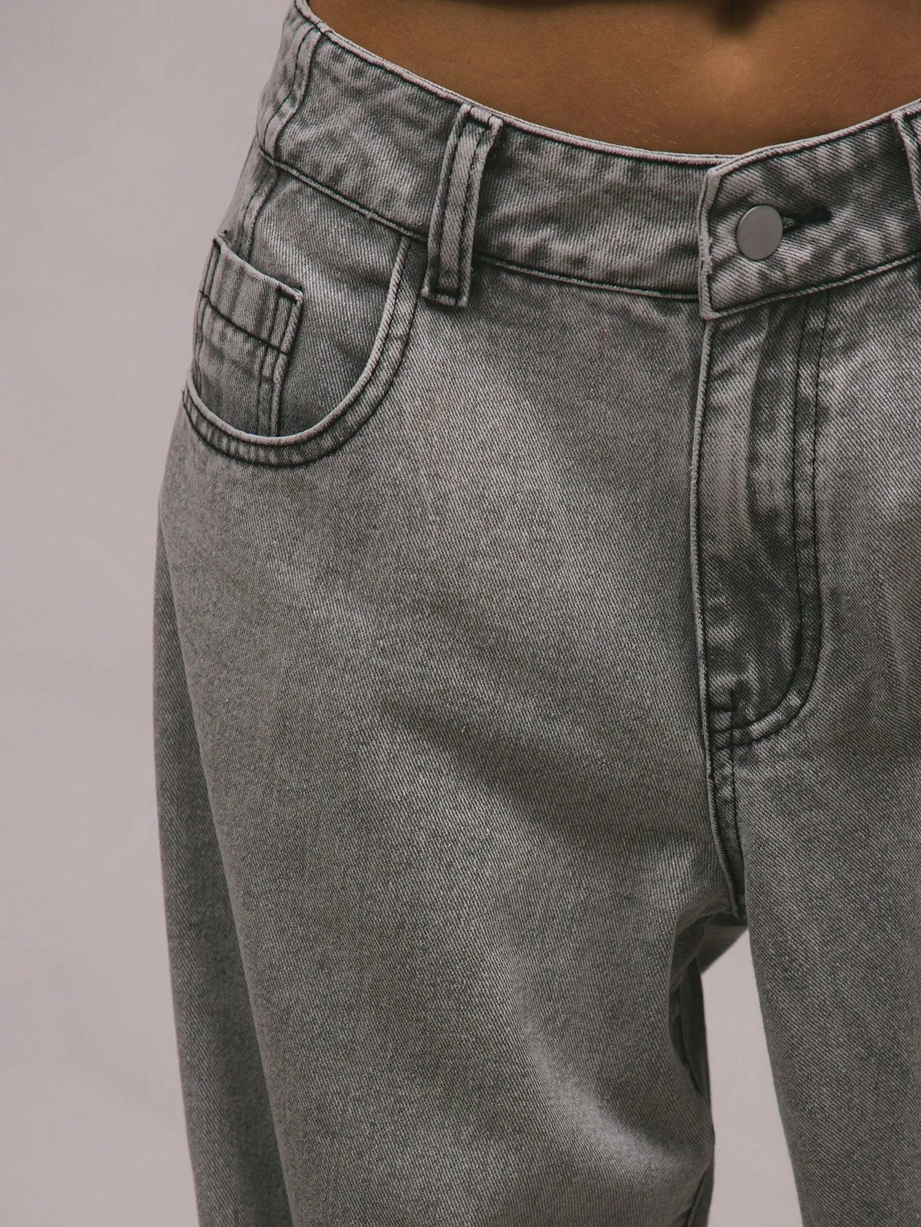 Fold-Up Hem Oversized Baggy Jeans – Trendy & Relaxed Fit