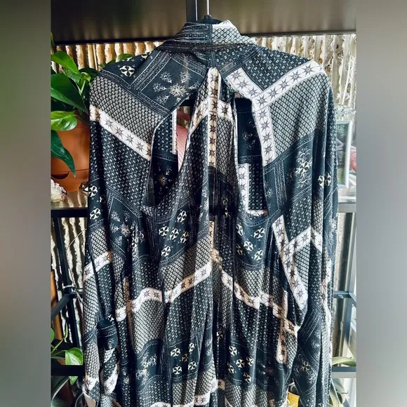Free People Kiss The Sky Butterfly Kimono Duster Black and White Size XS/S