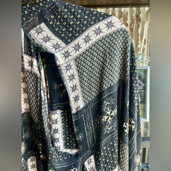 Free People Kiss The Sky Butterfly Kimono Duster Black and White Size XS/S