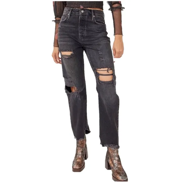 Free People - NWT Tapered Distressed Boyfriend Jeans, Obsidian Black, Size 31