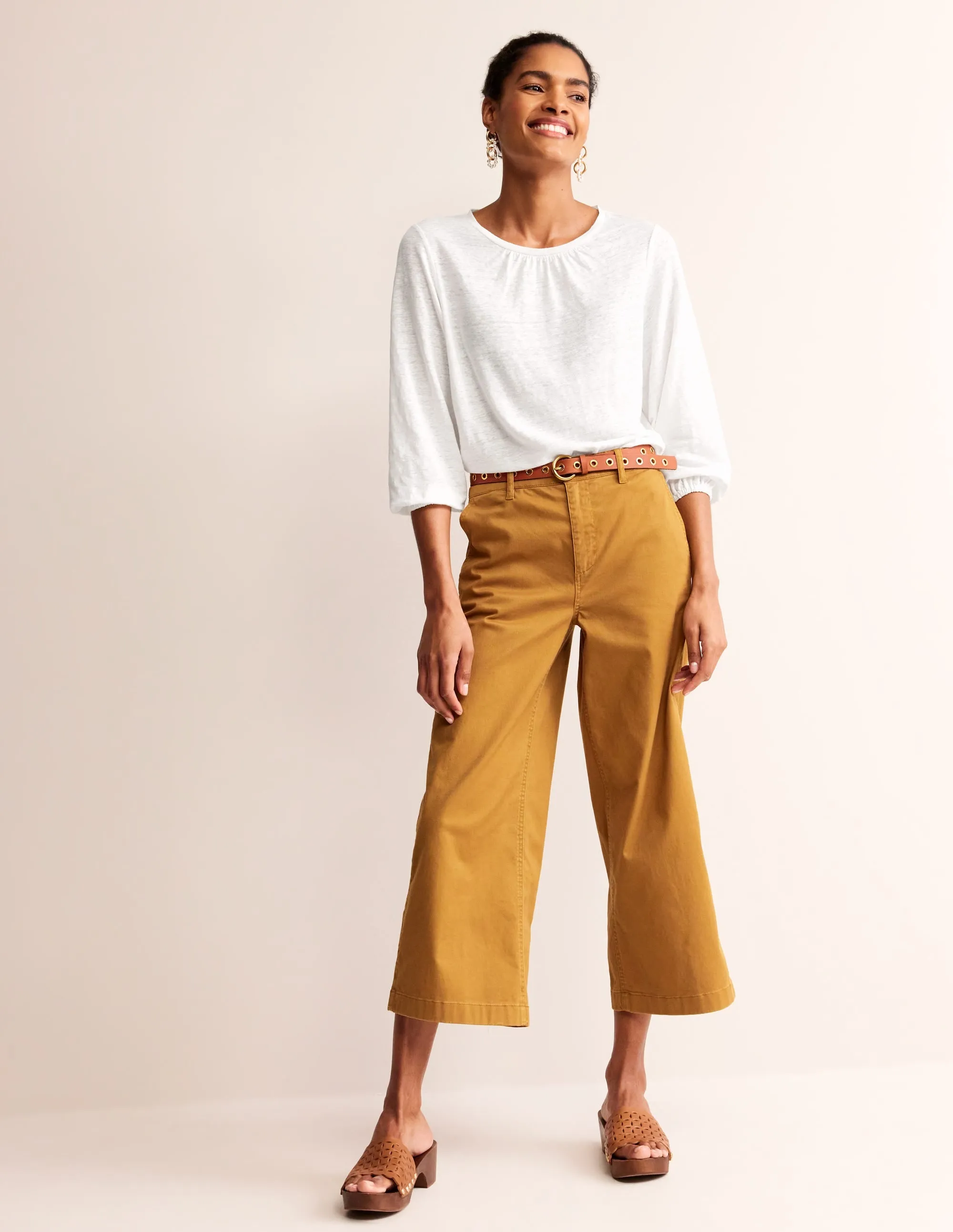 Gathered Neck Linen Jersey Top-White
