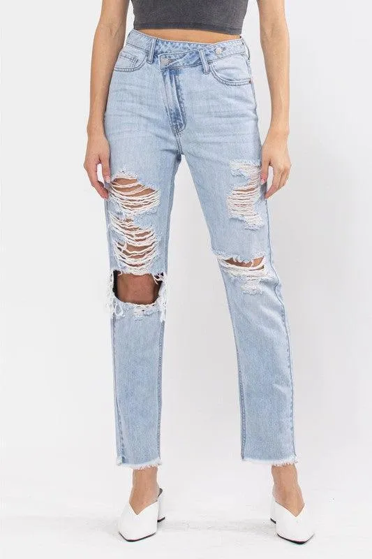 High Rise Re-Position CF Closure Mom Jean