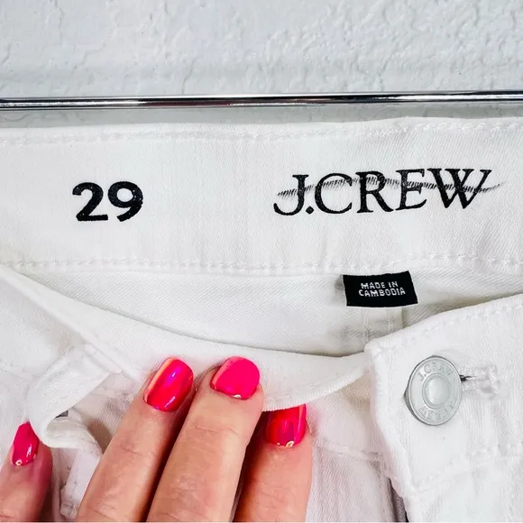 J.Crew 9” Vintage Slim-Straight Mid-Rise White Demin Jeans Size 29