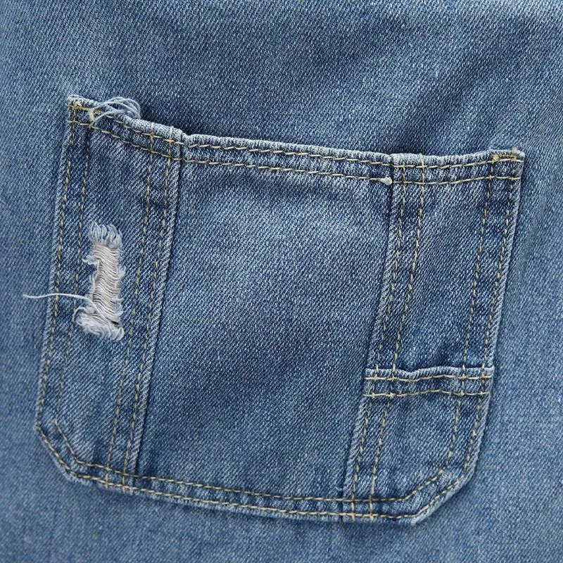 Jean Vintage en denim déchiré