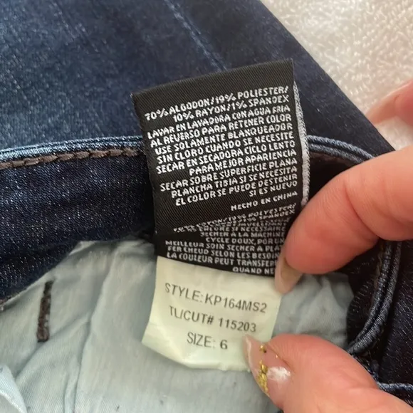 Kut from the Kloth Denim Jeans sz 6 Tapered Ankle Skinny Soft Like New