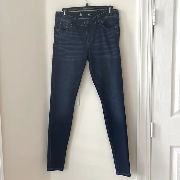 Kut from the Kloth Denim Jeans sz 6 Tapered Ankle Skinny Soft Like New