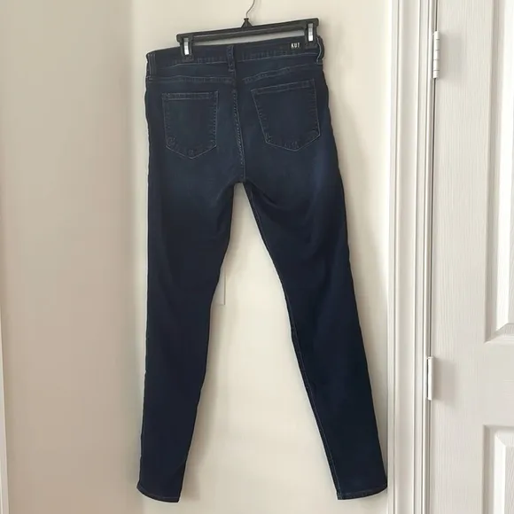 Kut from the Kloth Denim Jeans sz 6 Tapered Ankle Skinny Soft Like New