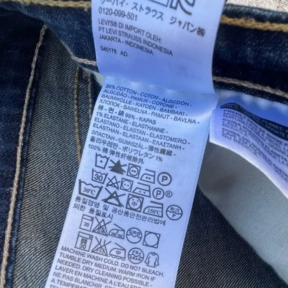 Levi’s 518 womens blue flare jeans size 7M 28X32