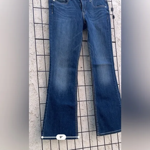 Levi’s 518 womens blue flare jeans size 7M 28X32
