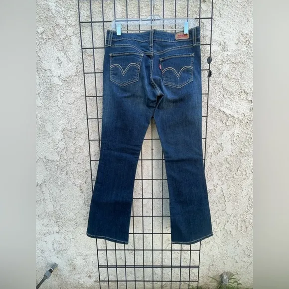 Levi’s 518 womens blue flare jeans size 7M 28X32