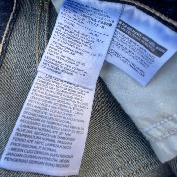 Levi’s 518 womens blue flare jeans size 7M 28X32