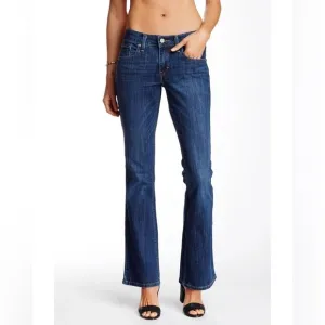 Levi’s 518 womens blue flare jeans size 7M 28X32