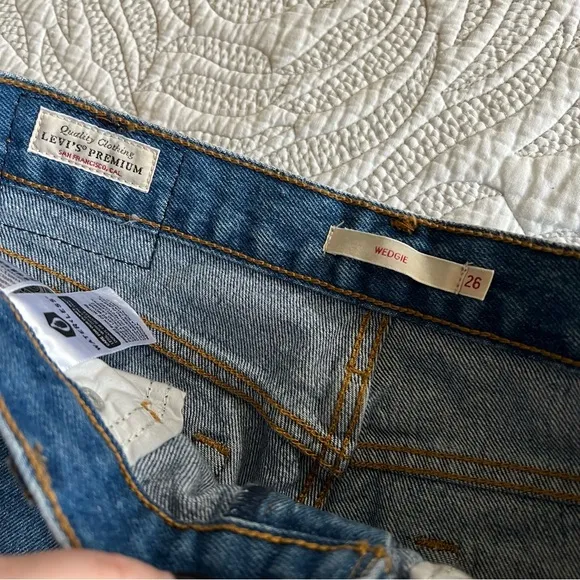 Levi's - Premium - Wedgie Icon Fit Ankle Jeans - Athens Asleep - Medium Wash