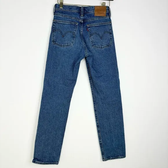 Levis Premium Wedgie Straight Jeans in Jive Sound Size 24 New