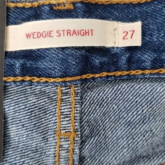 Levi's Premium Womens Wedgie Straight Jeans High Rise Size 27 x 26 Distressed