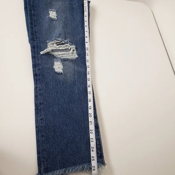 Levi's Premium Womens Wedgie Straight Jeans High Rise Size 27 x 26 Distressed