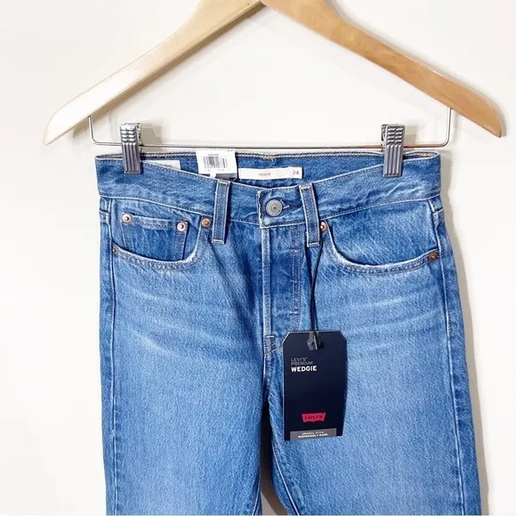 Levi’s Revolve Wedgie Icon Ankle Jeans in Athens Shut It Size 24 NWT