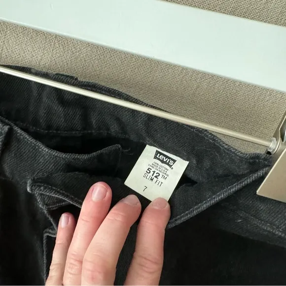 Levi’s• Vintage 512 High Rise Jean Shorts