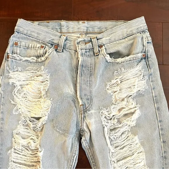 LEVI’S Vintage Denim 501 Button Fly Jeans Distressed High Rise Size 31 USA Made