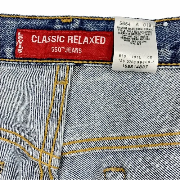 Levi’s Woman's 550 Classic Relaxed Blue Jeans Tapered Leg