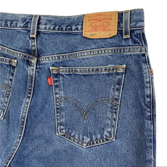 Levi’s Woman's 550 Classic Relaxed Blue Jeans Tapered Leg
