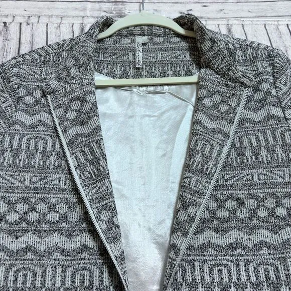 Lulu-B Tribal Zip Up Jacket