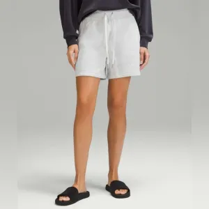 Lululemon Scuba High-Rise Short 5&quot; | Heathered Core Ultra Light Grey | NEW/NWOT!