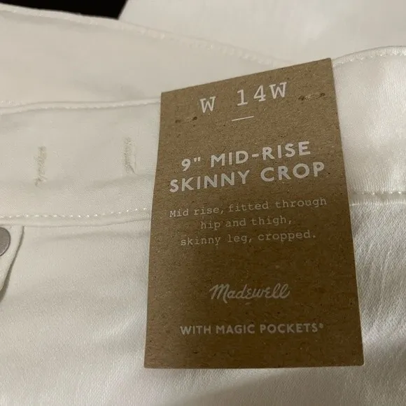 Madewell Plus Size 9&quot; Mid-Rise Skinny Crop Jeans in Pure White 14W