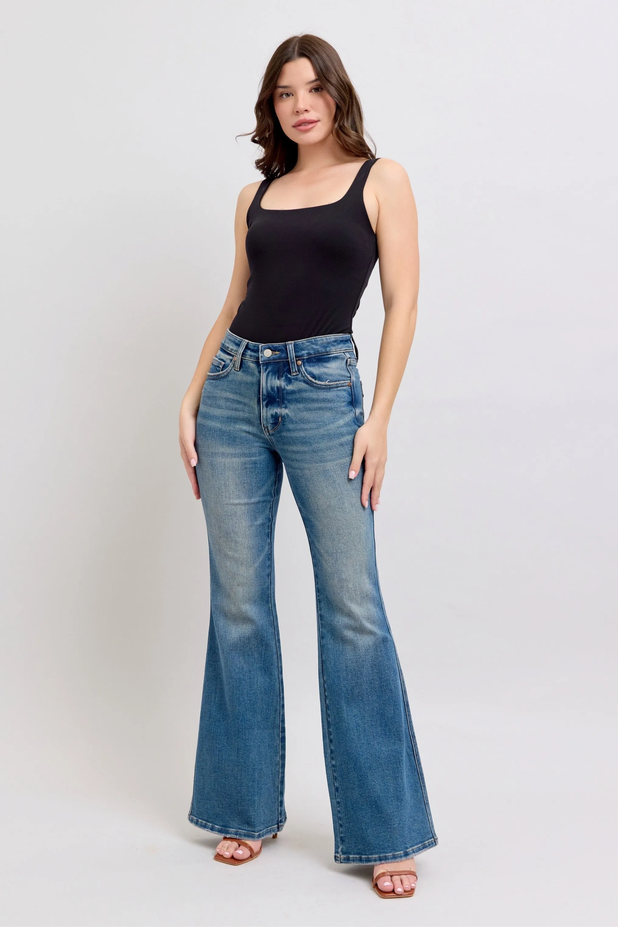Medium Mid Rise Tummy Control Vintage Wash Judy Blue Jeans 3/3/25 9663