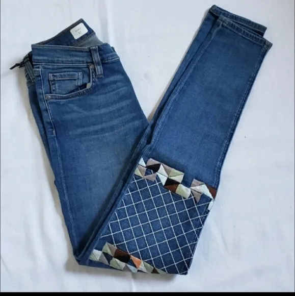 Miss Me Vintage Jeans Size 28