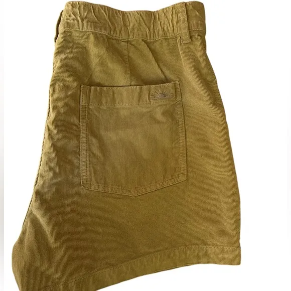 NWOT Faherty Corduroy Patch Pocket Fennel Seed Shorts – Sz 16