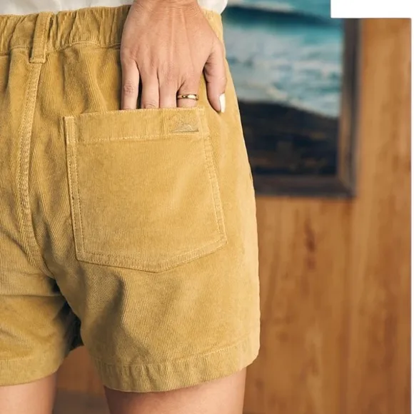 NWOT Faherty Corduroy Patch Pocket Fennel Seed Shorts – Sz 16