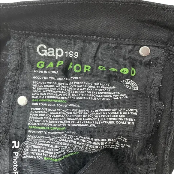 NWOT GAP True Skinny Super High Rise Jeans (size 28)