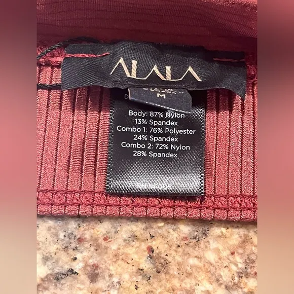 NWT Alala Raya Ribbed Sports Bra